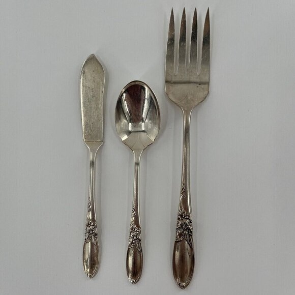 Oneida Community White Orchid Vintage Silverplate Hostess Set 5 - Picture 3 of 6
